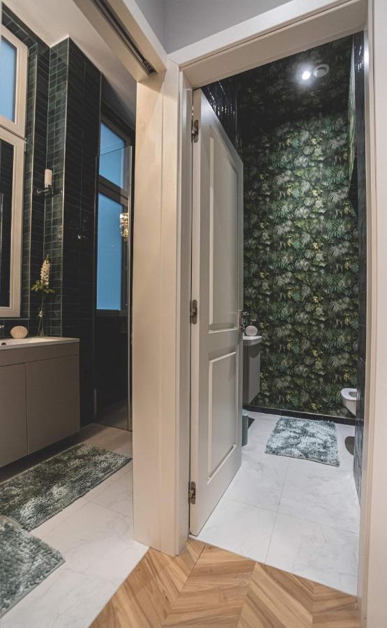 Luxury Gold 2 Bedroom Apartment Budapeste Exterior foto