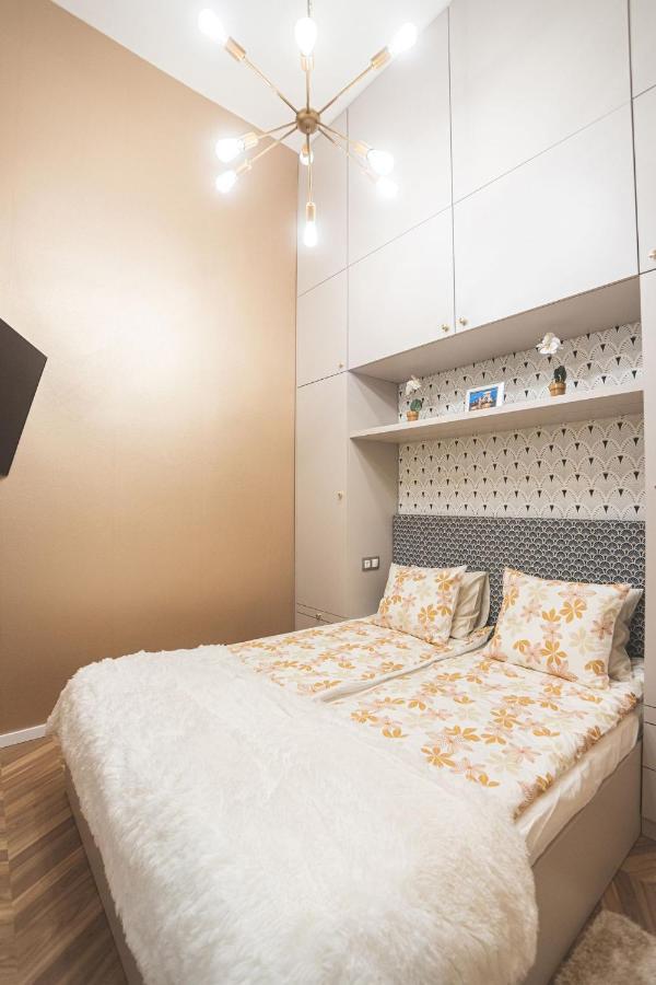 Luxury Gold 2 Bedroom Apartment Budapeste Exterior foto